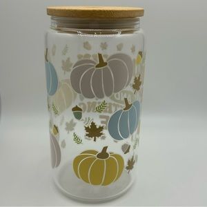 Glass Can Tumbler, 16 onzas, with bamboo Lid and Plastic Straw Included.